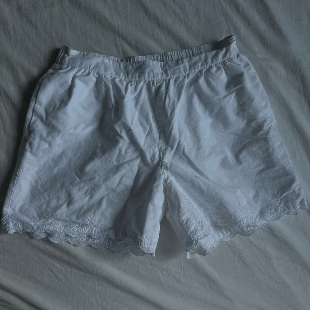 GAPkids white shorts with embroidery